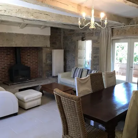 Vakantiehuis La Maison Vieille - Piscine Privee *