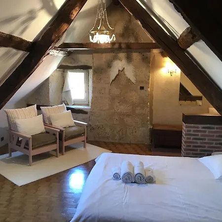 Vakantiehuis La Maison Vieille - Piscine Privee *